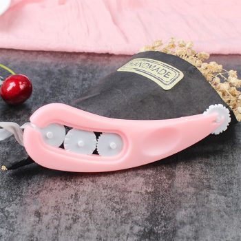 4 Wheels Cutter Embosser Icing Stitching Christmas Fondant Mold Creative Cookie Mould 7 4 Wheels Cutter Embosser Icing Stitching Christmas Fondant Mold Creative Cookie Mould